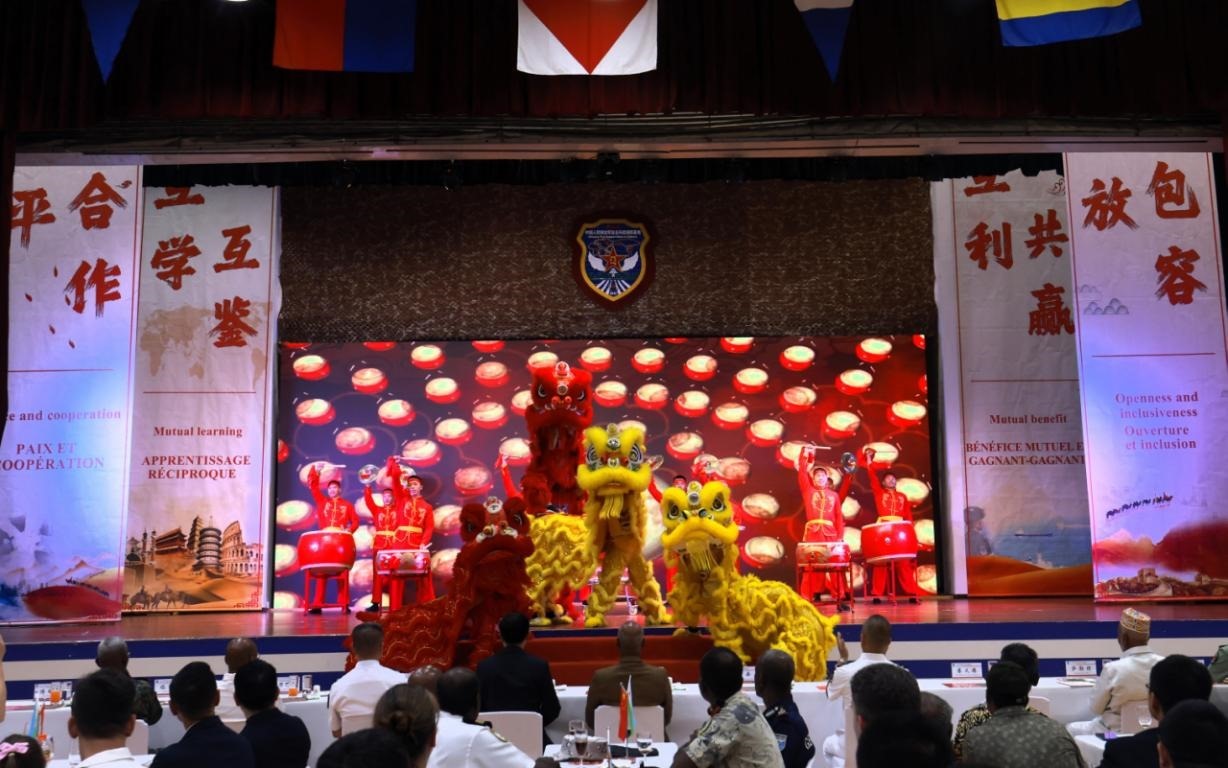 舞獅表演《金獅送?！?。主辦方供圖