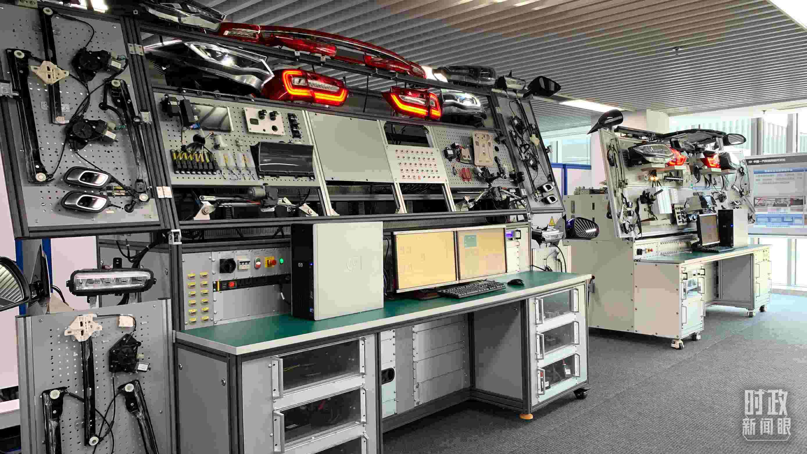 △吉林長(zhǎng)春，一汽整車硬件測(cè)試實(shí)驗(yàn)室。（總臺(tái)央視記者邢彬拍攝）