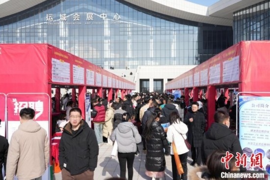 圖為招聘活動現(xiàn)場。 解凱光 攝