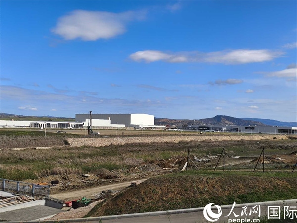 丹吉爾科技城遠眺。人民網(wǎng)記者 黃培昭攝