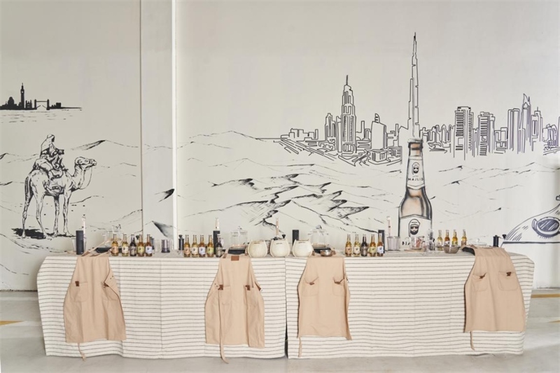 工廠內(nèi)設有互動區(qū)，參觀訪客可以親手制作麥芽飲料，受訪對象供圖