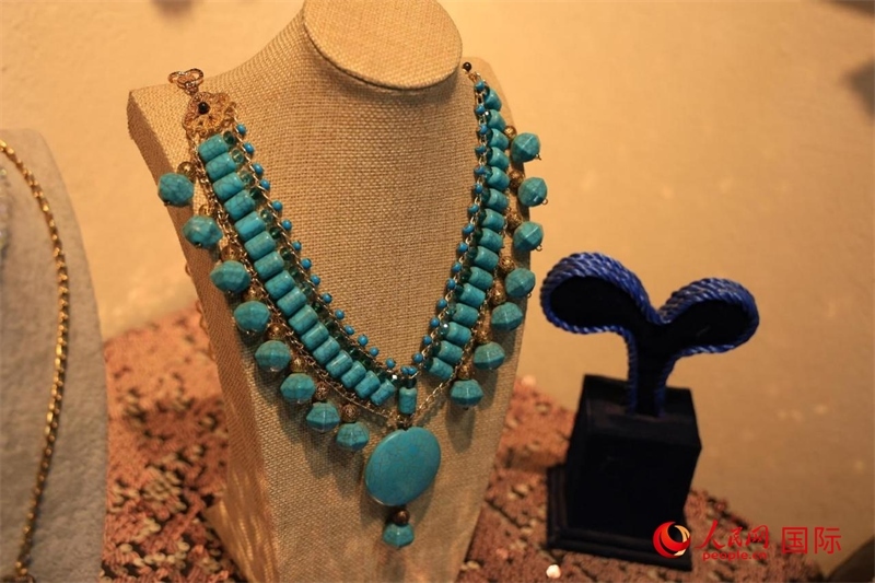 蘇美爾時(shí)期的流行項(xiàng)鏈。 人民網(wǎng)伊納斯·易卜拉欣攝