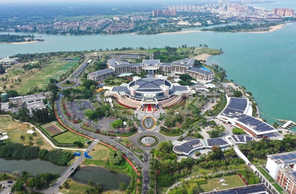 這是3月21日拍攝的博鰲亞洲論壇國際會議中心（無人機照片）。新華社記者 郭程 攝
