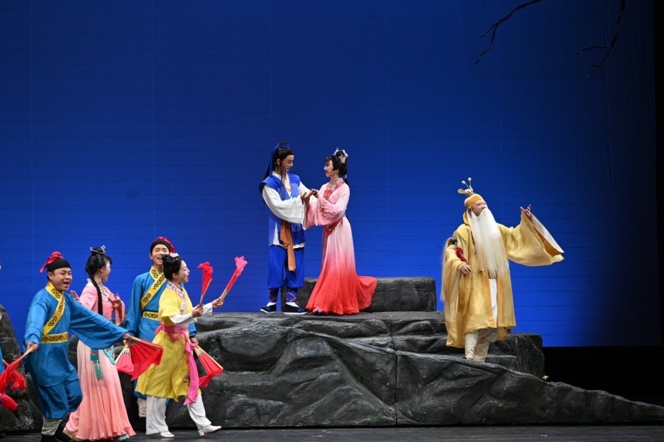 《七妹與蛇郎》演出劇照。國(guó)家大劇院供圖