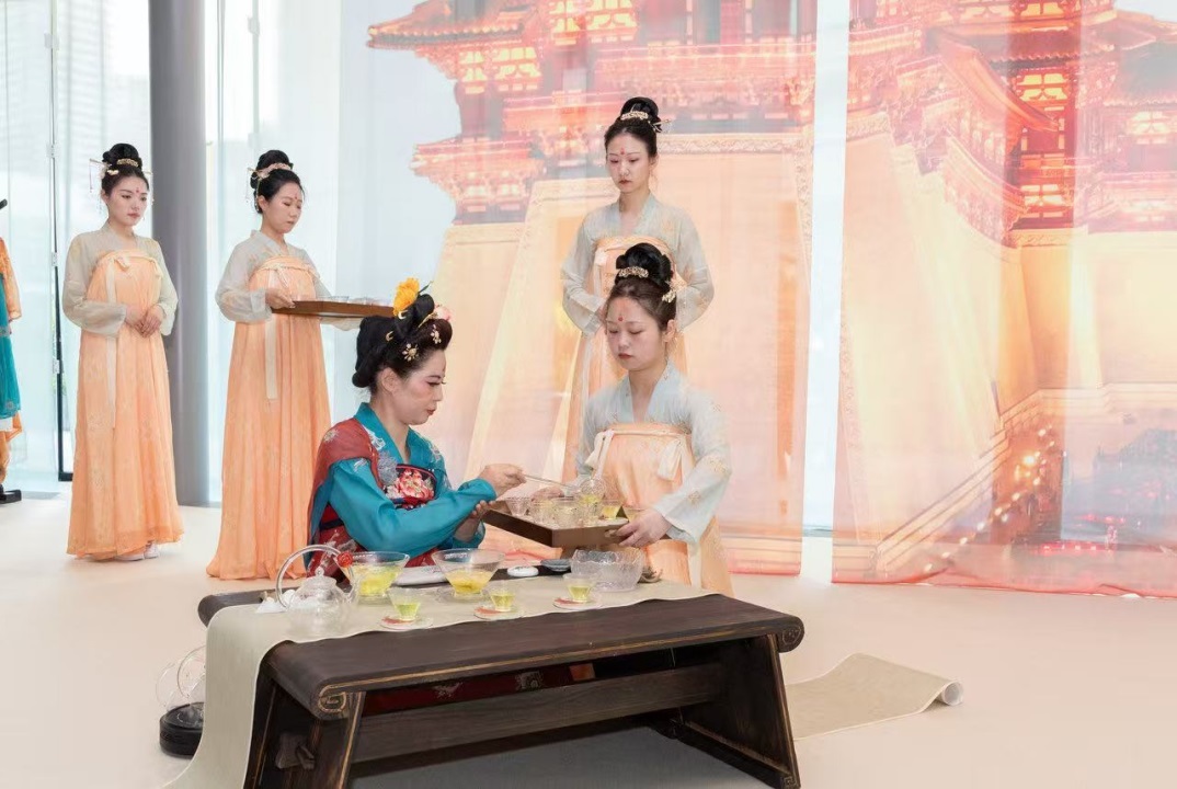 牡丹迎賓茶。中國駐大阪旅游辦事處供圖