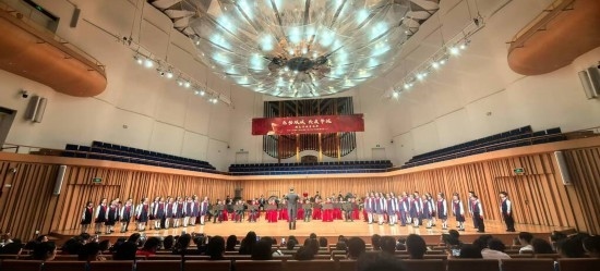 重慶大學城樹人小學校管樂團參加比賽。