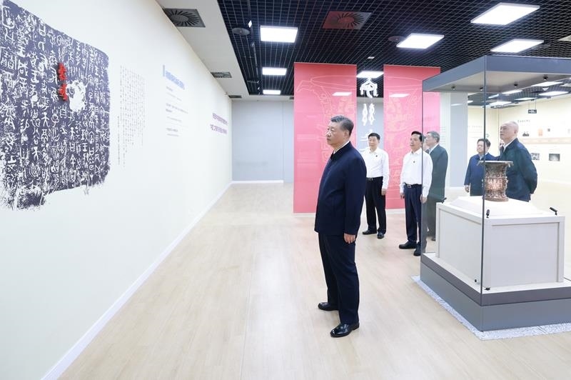 △2024年9月10日，習近平總書記來到陜西寶雞市參觀寶雞青銅器博物院。