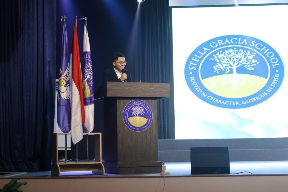 安德魯致辭。哈山努丁大學(xué)孔子學(xué)院供圖